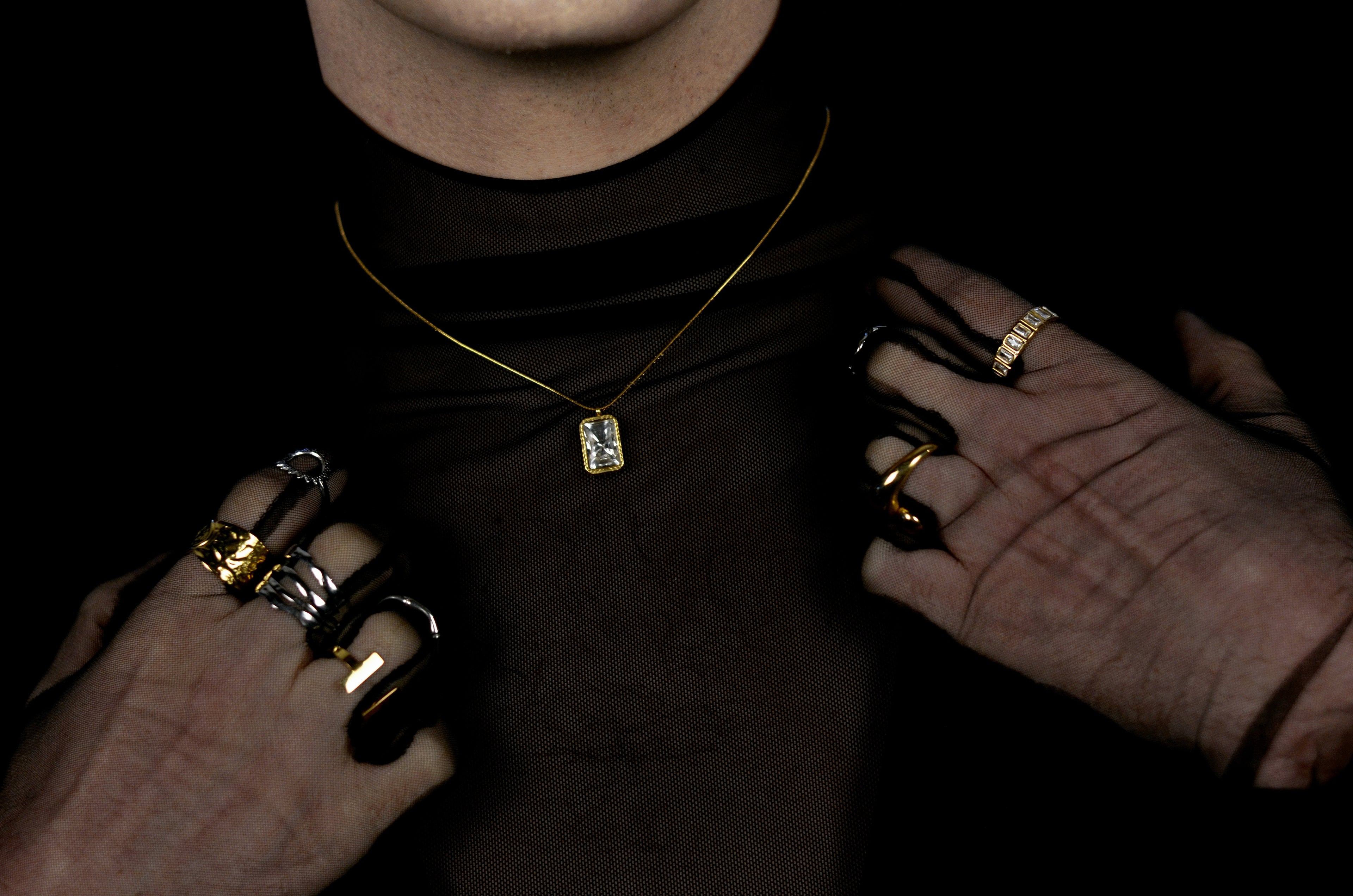 Collier  Aubrieta