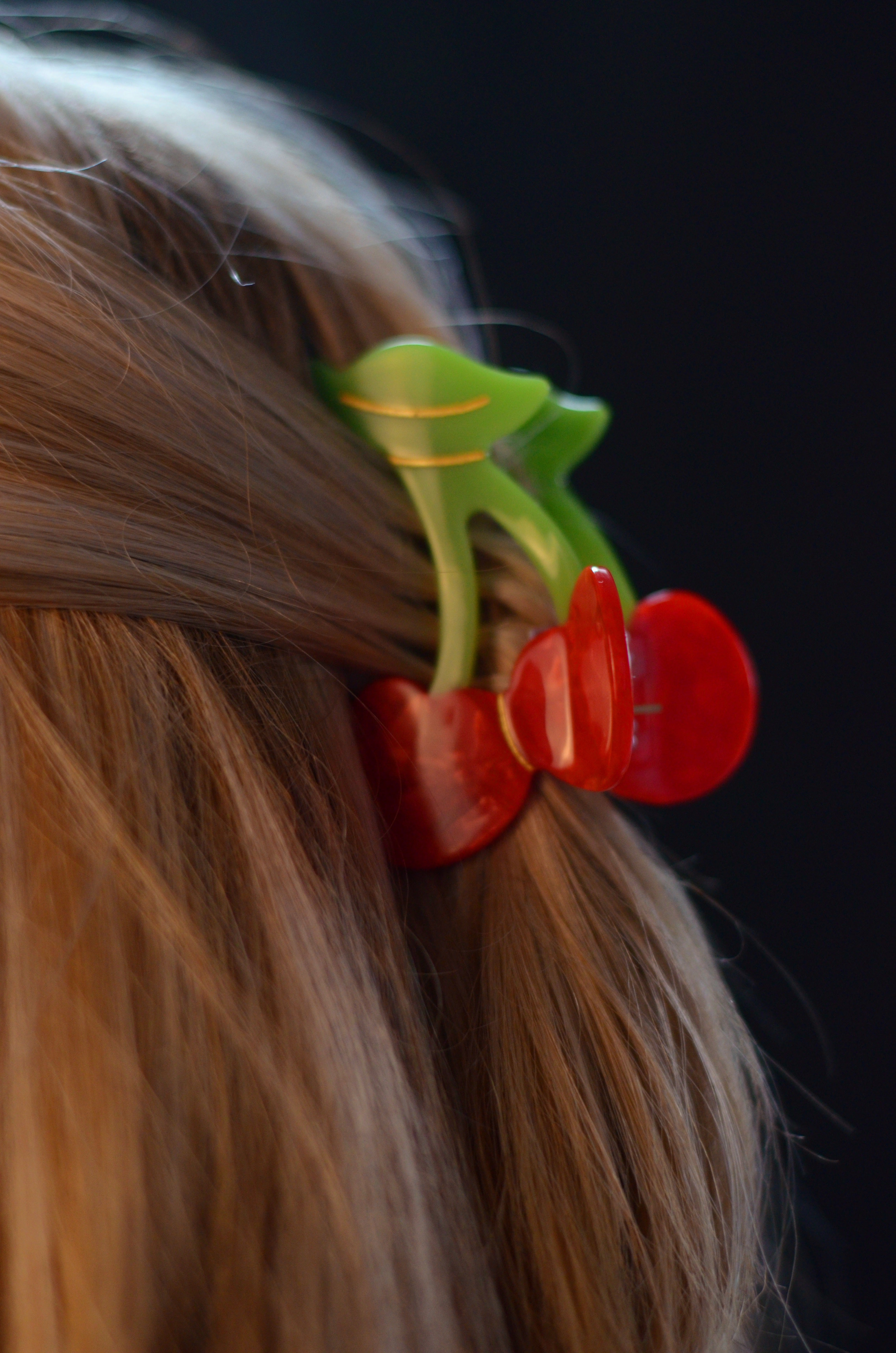 Pince à cheveux cherry