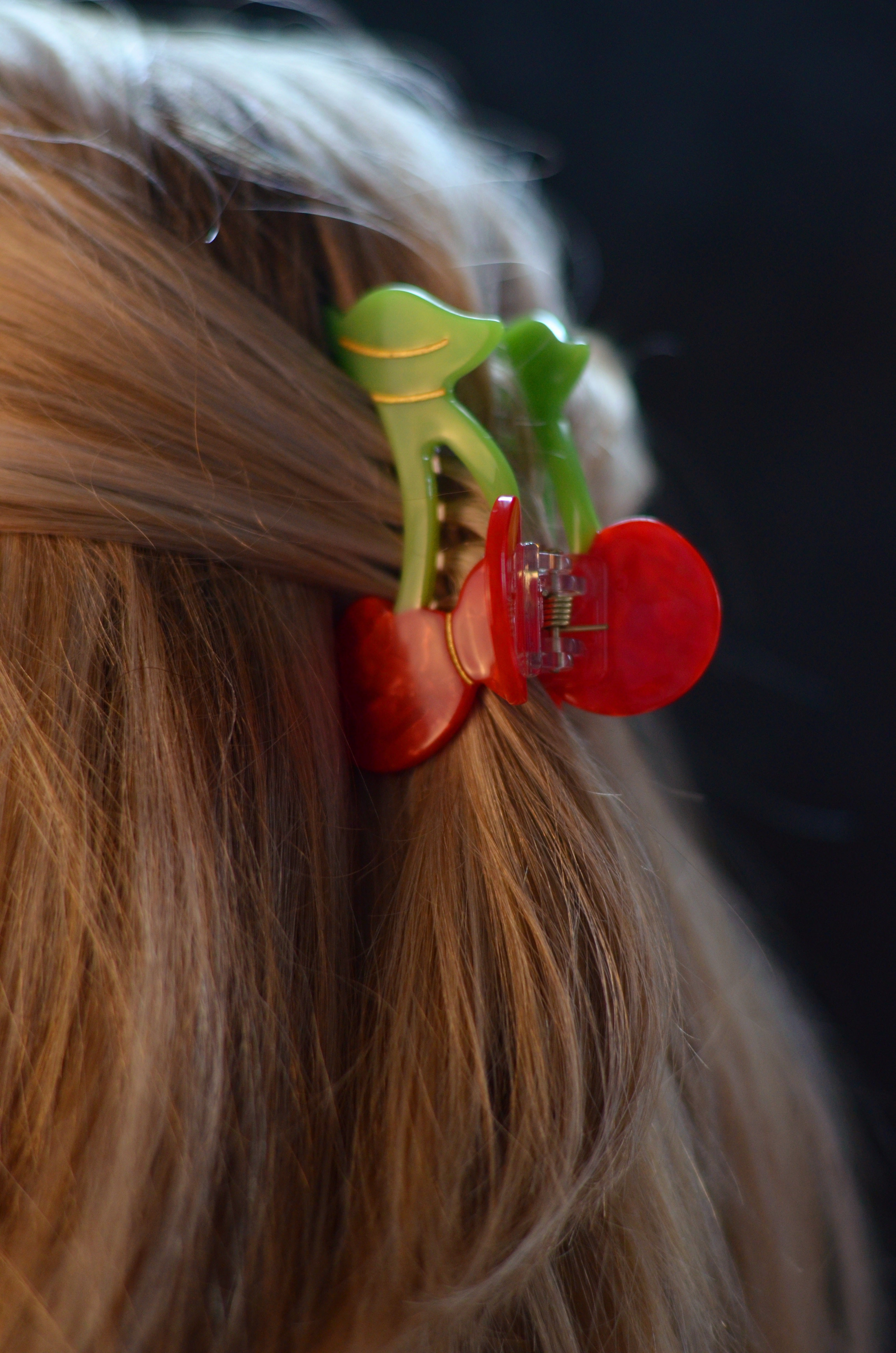 Pince à cheveux cherry
